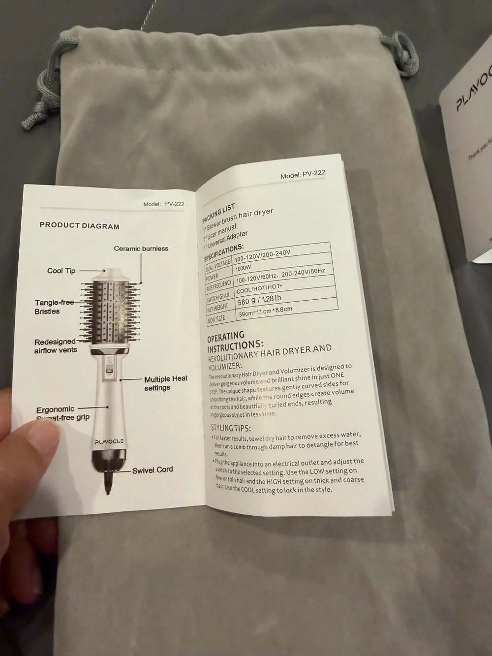 Brand New Plavogue Dual Voltage Blow Dryer Brush for use in USA&European Travel